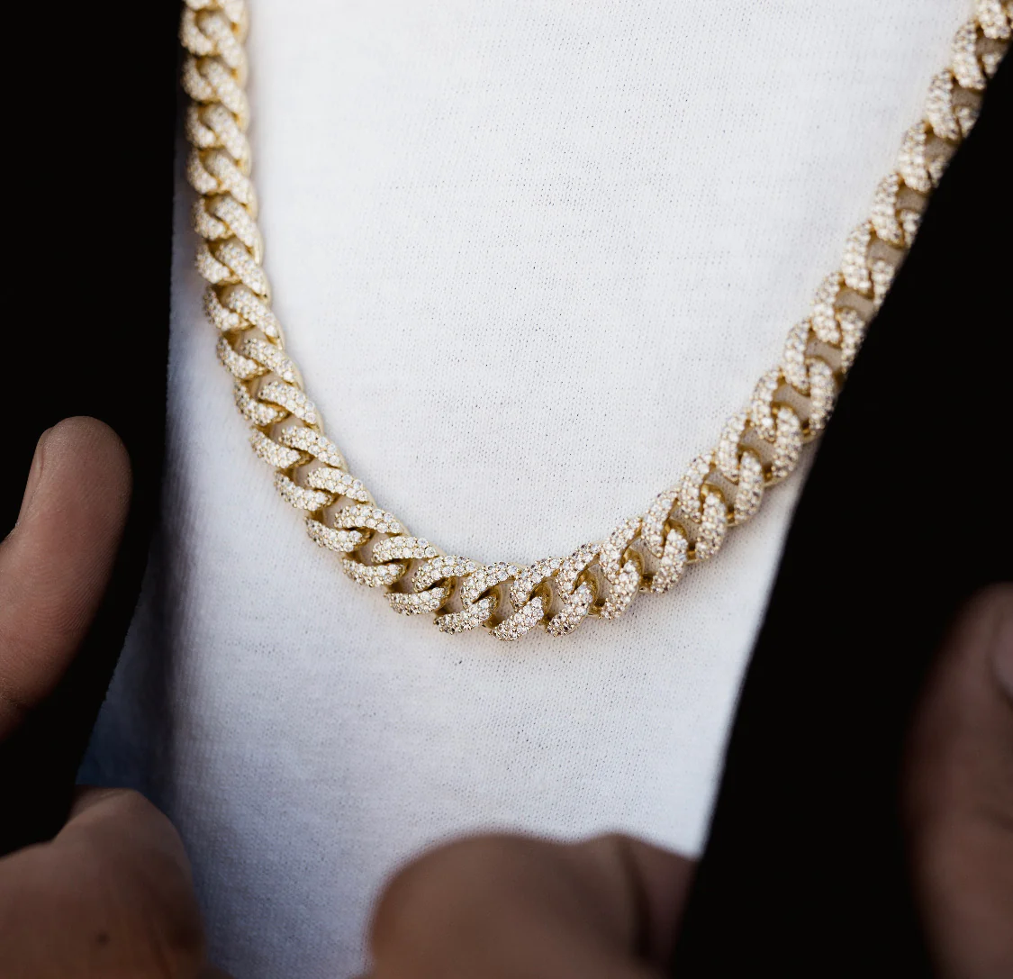 Flooded Diamond Cuban Link Chain (10mm) - Image 3