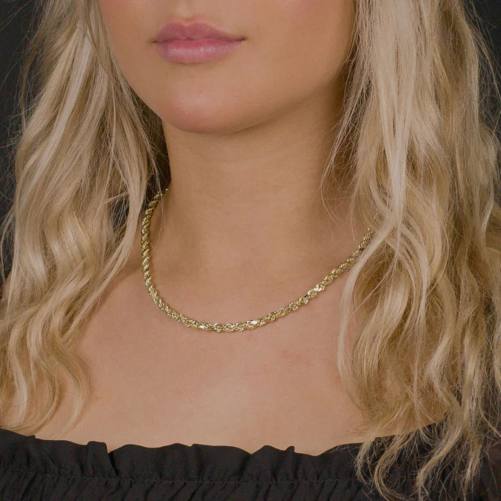 Women's Solid Gold Rope Chain - Image 3