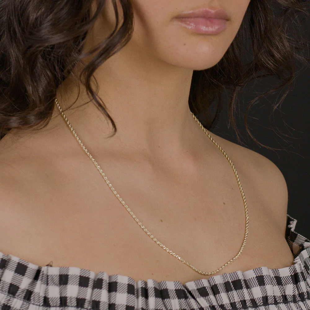Women's Solid Gold Rope Chain - Image 4